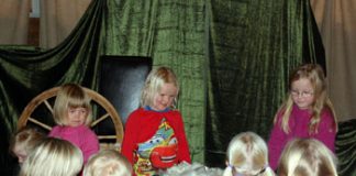 Ulldotten framsyning (Foto: Toyni Tobekk)